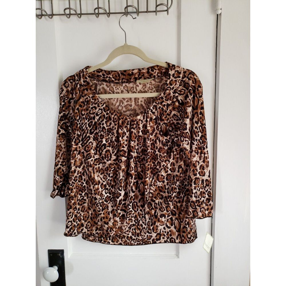 PASSPORTS WOMEN'S TOP  ANIMAL PRINT‎ LONG SLEEVE Flowy gauze overlay SMALL